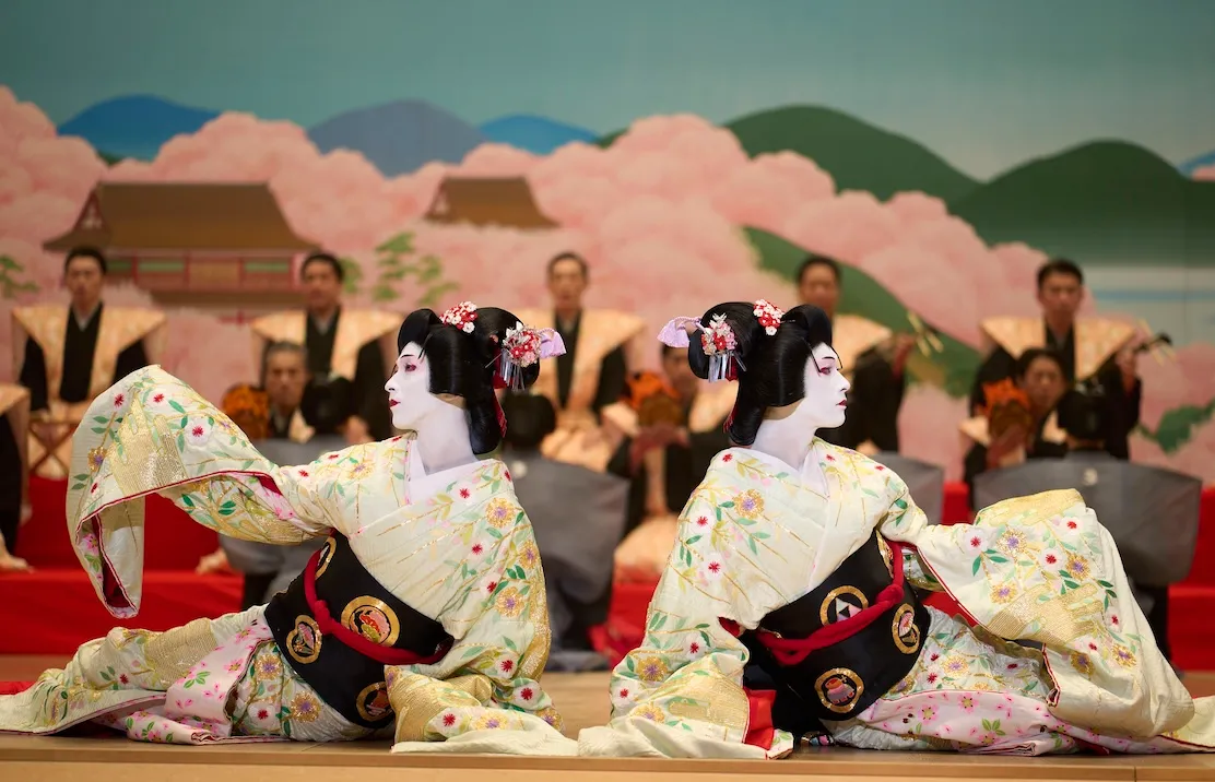 Ryusei Yokohama and Ryo Yoshizawa play friends and rivals in the Japanese epic <em>Kokuho</em>.